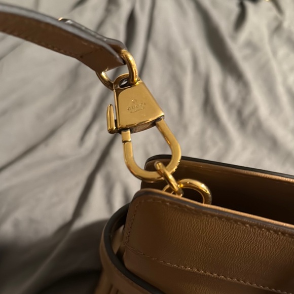 Gucci Tan Satchel with Gold Double G Logo and Stripe Detail - Picture 6 of 7